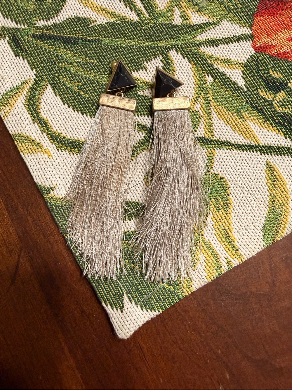 Tassel Drop Pierced Earrings
